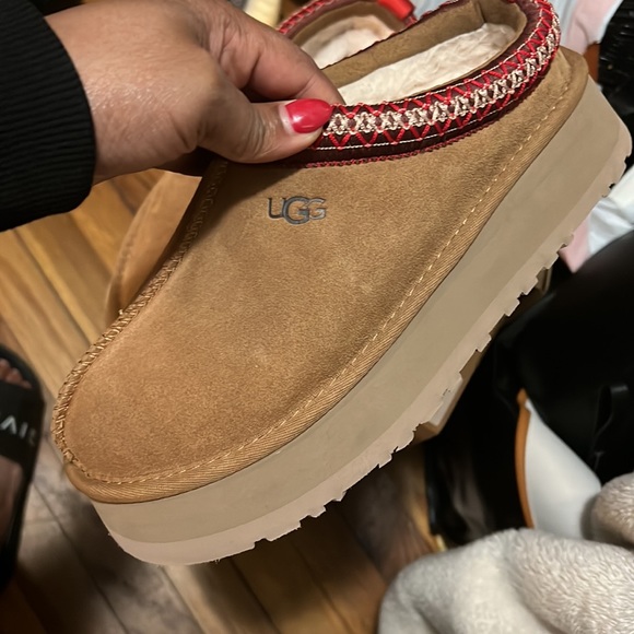 UGG W TAZZ BOOT - Picture 10 of 10